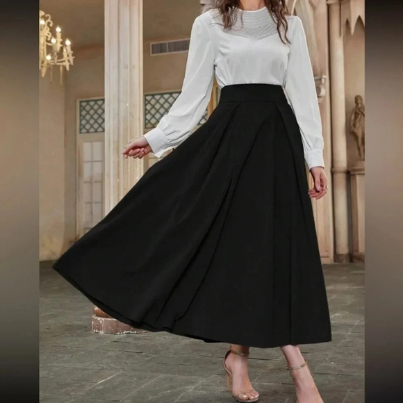 Luxe high waisted pleated flare maxi skirt - Picture 2 of 5